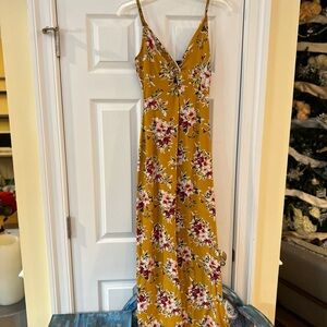 Ladies Size Medium Derek Heart Elegant Floral Yellow Maxi Dress GUC